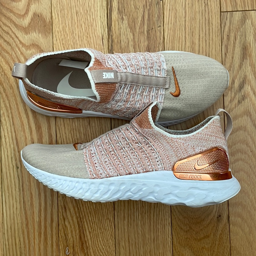 Nike react phantom run flyknit